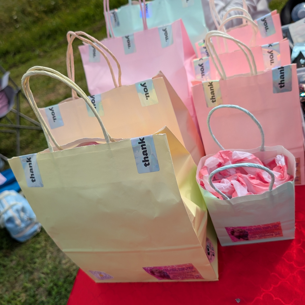 MYSTERY SUPRISE LOOT BAGS PACKED GIRLS BULK LOT ACCESSORIES,JEWELRY HANDMADE ETC